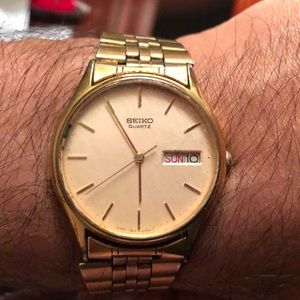 Seiko quartz day date unisex